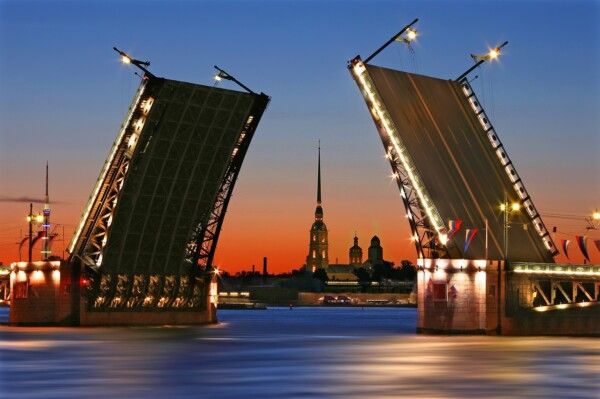 Wycieczka Petersburg Białe noce mosty